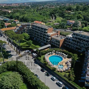 Marilia Pool Side - Group Apartment